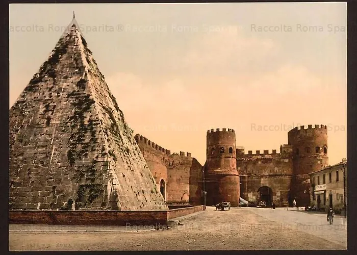 The Golden Pyramid * Roma